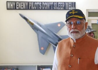 प्रधानमंत्री मोदी का आदमपुर एयरबेस दौरा