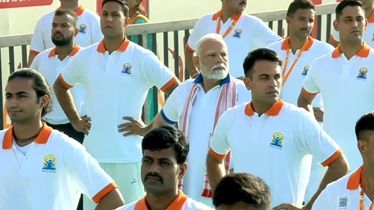 अंतरराष्ट्रीय योग दिवस पर PM मोदी